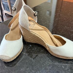 White Mountain Cream Espadrille Wedges